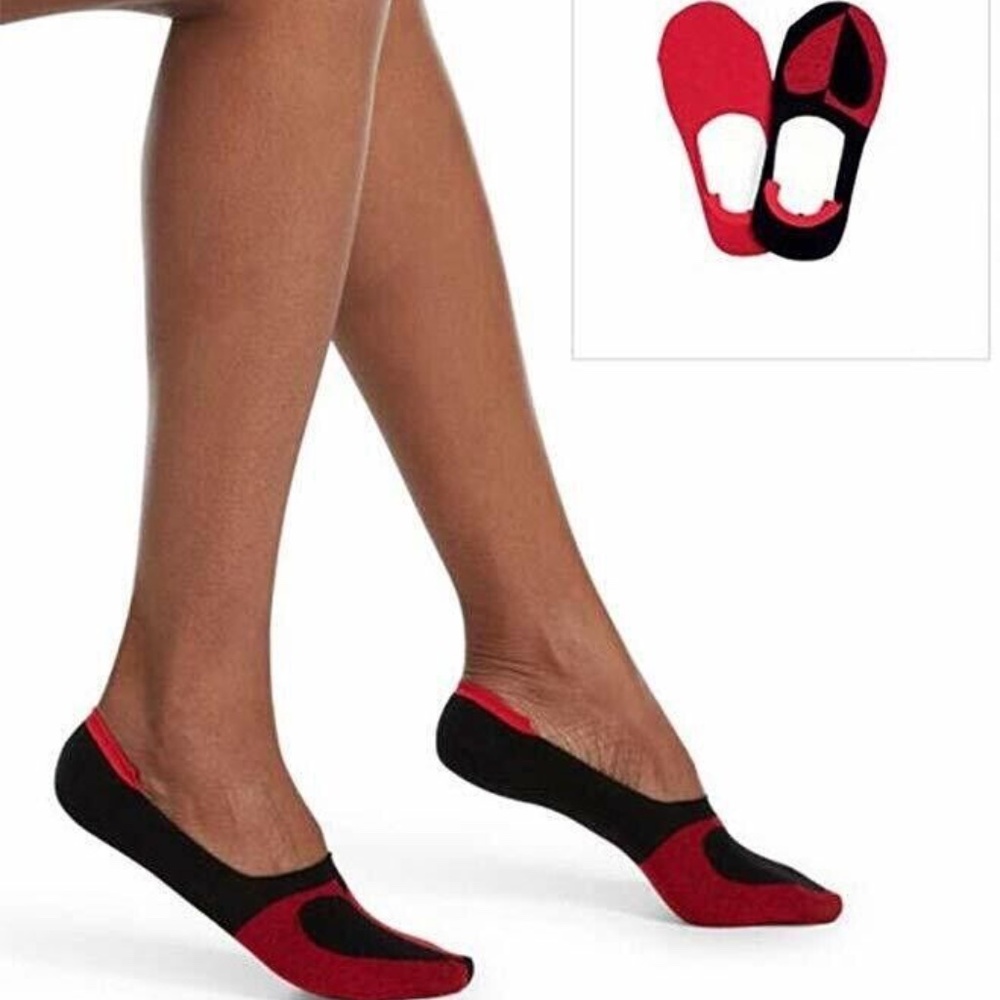 HUE Women's Low Cut Sneaker Liner Heart Socks Silicone Back, 4 Pairs